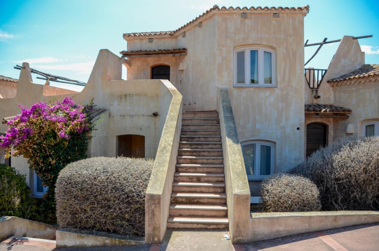 Apartmán Rocciarossa Isola Rossa Exteriér fotografie